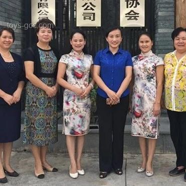 中央文件再提“涨工资”，工资改革，经济振兴，就业市场，消费潜力